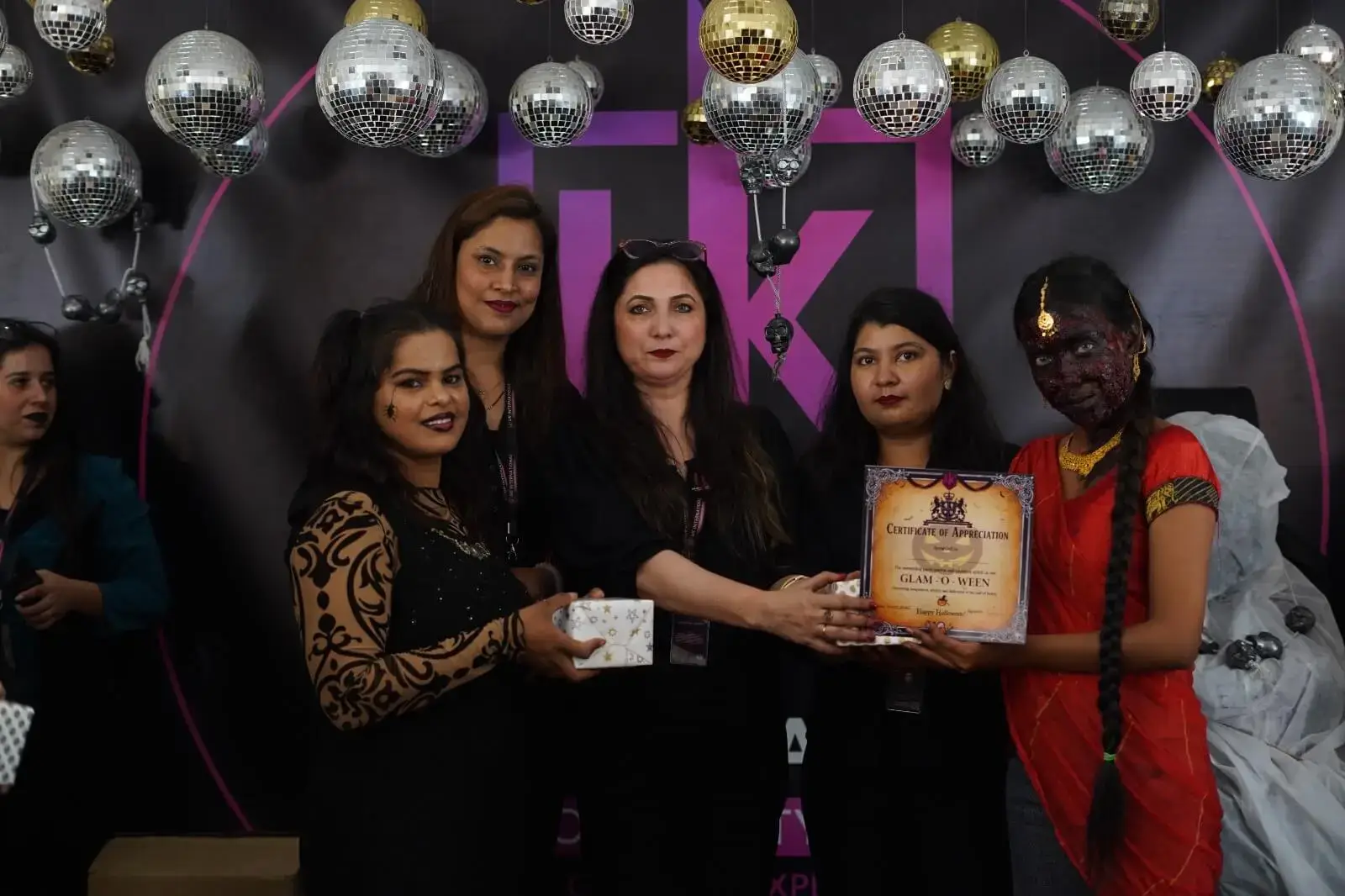 Best Glam-O-Ween Makeup Look